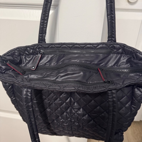 LIKE NEW MZ WALLACE LARGE METRO QUATRO TOTE/ WITH POUCH/ LONG STRAP/ BLACK REC - Picture 3 of 9